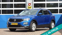 Blauw Gebruikt 2019 VW T-Roc Style SUV | € 20.749 (Eerlijke prijs)