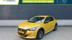 Geel Gebruikt 2023 Peugeot e-208 Allure Hatchback | € 19.935 (Eerlijke prijs)