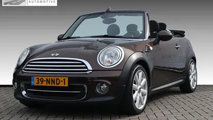 Gebruikt 2010 Mini Cooper Cabriolet Pepper Cabriolet | € 8.395 (Eerlijke prijs)