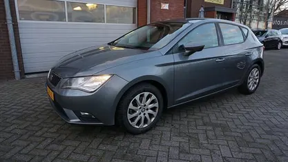 Gebruikt 2013 Seat Leon Style Hatchback | € 3.950 (Eerlijke prijs)