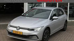 Gebruikt 2023 VW Golf VIII Life Hatchback | € 19.888 (Eerlijke prijs)