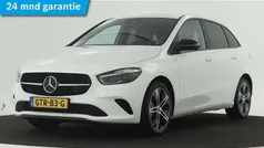 Wit Gebruikt 2023 Mercedes B250e Night MPV | € 34.995