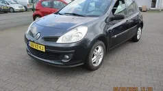 Grijs Gebruikt 2007 Renault Clio R.S. Business Hatchback | € 1.149 (Eerlijke prijs)