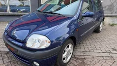 Gebruikt 2000 Renault Clio II Hatchback | € 1.990 (Eerlijke prijs)