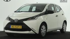 Gebruikt 2017 Toyota Aygo Hatchback | € 8.445 (Eerlijke prijs)