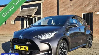 Gebruikt 2020 Toyota Yaris Edition Hatchback | € 18.950 (Eerlijke prijs)
