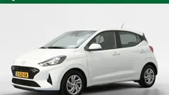 Wit Gebruikt 2024 Hyundai i10 Comfort Hatchback | € 17.640 (Eerlijke prijs)