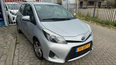 Grijs Gebruikt 2013 Toyota Yaris Comfort Hatchback | € 8.799 (Eerlijke prijs)