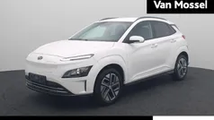 Wit Gebruikt 2023 Hyundai Kona Comfort SUV | € 22.400 (Eerlijke prijs)
