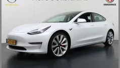 Wit, metallic lak Gebruikt 2019 Tesla Model 3 Performance Sedan | € 21.895 (Eerlijke prijs)