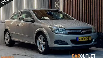 Gebruikt 2005 Opel Astra GTC Sport Hatchback | € 1.490 (Eerlijke prijs)