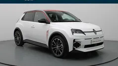 Wit Gebruikt 2025 Renault R5 Komfort Hatchback | € 31.990 (Eerlijke prijs)