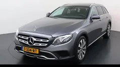 Grijs Gebruikt 2019 Mercedes E220 Avantgarde Stationwagen | € 27.950 (Goede deal)
