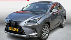 Grijs Gebruikt 2018 Lexus NX300h Luxury Line SUV | € 32.750 (Goede deal)