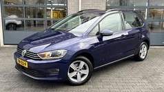 Blauw Gebruikt 2017 VW Golf Sportsvan Highline MPV | € 16.450 (Eerlijke prijs)