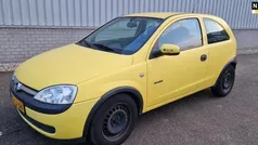 Geel Gebruikt 2003 Opel Corsa Comfort Hatchback | € 800 (Eerlijke prijs)