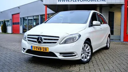 Wit Occasion 2014 Mercedes B180 Ambition MPV | € 12.750 (Eerlijke prijs)