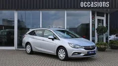 Grijs Gebruikt 2017 Opel Astra Stationwagen | € 13.950 (Eerlijke prijs)