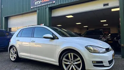 Gebruikt 2013 VW Golf VII Highline Hatchback | € 10.999 (Eerlijke prijs)