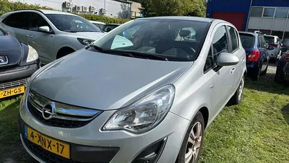 Grijs Gebruikt 2013 Opel Corsa Cosmo Hatchback | € 7.444 (Eerlijke prijs)