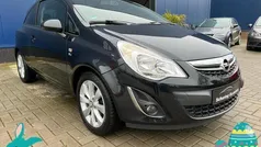 Zwart Gebruikt 2012 Opel Corsa Cosmo Hatchback | € 5.749 (Eerlijke prijs)