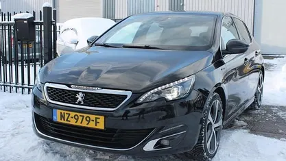 Zwart Gebruikt 2016 Peugeot 308 GT-line Hatchback | € 8.495 (Eerlijke prijs)