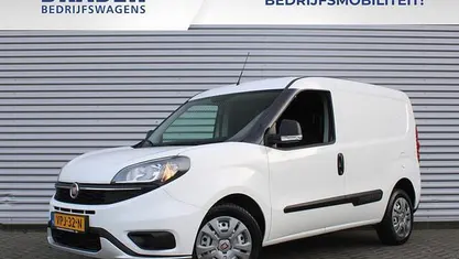 Gebruikt 2022 Fiat Doblò Trekking MPV | € 10.500 (Goede deal)