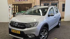 Gebruikt 2017 Dacia Sandero Lauréate Hatchback | € 7.995 (Eerlijke prijs)