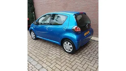 Gebruikt 2010 Toyota Aygo Cool Hatchback | € 2.350 (Eerlijke prijs)