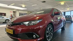 Rood Gebruikt 2018 Toyota Auris Plus Stationwagen | € 15.595 (Eerlijke prijs)