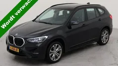 Zwart Gebruikt 2021 BMW X1 Executive SUV | € 29.900 (Eerlijke prijs)