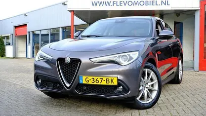 Occasion Alfa Romeo Stelvio Super 180 PK (132 kW) 2019 Grijs (metallic) SUV