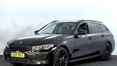 Zwart Gebruikt 2022 BMW 330 Sport Line Stationwagen | € 29.900 (Eerlijke prijs)