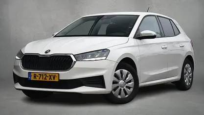 Wit Gebruikt 2023 Skoda Fabia Ambition Hatchback | € 12.450 (Goede deal)