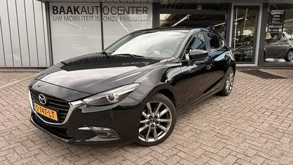 Zwart Gebruikt 2018 Mazda 3 Hatchback | € 15.950 (Eerlijke prijs)