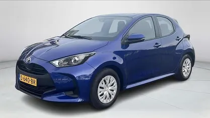 Blauw Occasion 2023 Toyota Yaris Active Hatchback | € 21.845 (Eerlijke prijs)