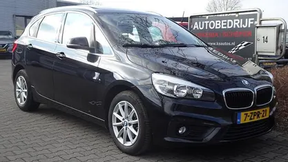 Occasion BMW 218 Executive 150 PK (110 kW) 2015 Zwart Stationwagen