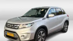 Gebruikt 2018 Suzuki Vitara SUV | € 17.950 (Eerlijke prijs)