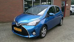 Blauw Gebruikt 2016 Toyota Yaris Trend Hatchback | € 9.950 (Eerlijke prijs)