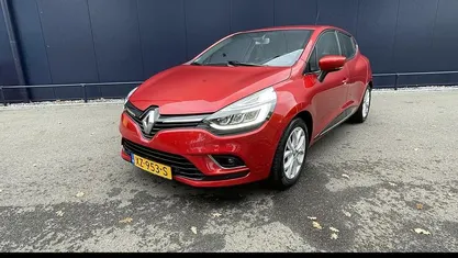 Occasion Renault Clio IV Intens 90 PK (66 kW) 2019 Rouge flamme nnp Hatchback