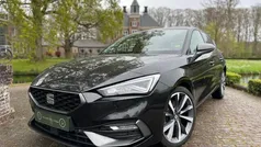Zwart, metallic lak Gebruikt 2021 Seat Leon FR Hatchback | € 21.444 (Eerlijke prijs)