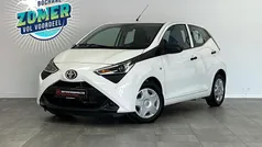 Wit Gebruikt 2021 Toyota Aygo Hatchback | € 11.040 (Eerlijke prijs)