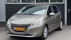Grijs Gebruikt 2013 Peugeot 208 Envy Hatchback | € 5.664 (Eerlijke prijs)