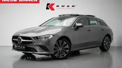 Grijs Gebruikt 2021 Mercedes CLA250 Sedan | € 29.950 (Super prijs)