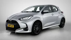 Grijs Gebruikt 2022 Toyota Yaris Hybrid Hatchback | € 21.445 (Eerlijke prijs)