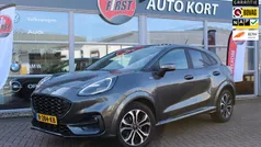 Grijs, metallic lak Gebruikt 2021 Ford Puma ST-Line X SUV | € 22.845 (Eerlijke prijs)