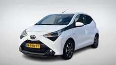 Wit Gebruikt 2022 Toyota Aygo Hatchback | € 16.539 (Goede deal)