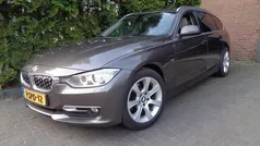 Bruin, metallic lak Gebruikt 2013 BMW 320 Efficient Dynamics Stationwagen | € 8.450 (Eerlijke prijs)