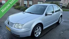 Grijs Gebruikt 1999 VW Bora Highline Sedan | € 1.850 (Eerlijke prijs)