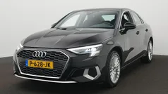 Zwart Gebruikt 2022 Audi A3 Advanced Sedan | € 26.900 (Eerlijke prijs)